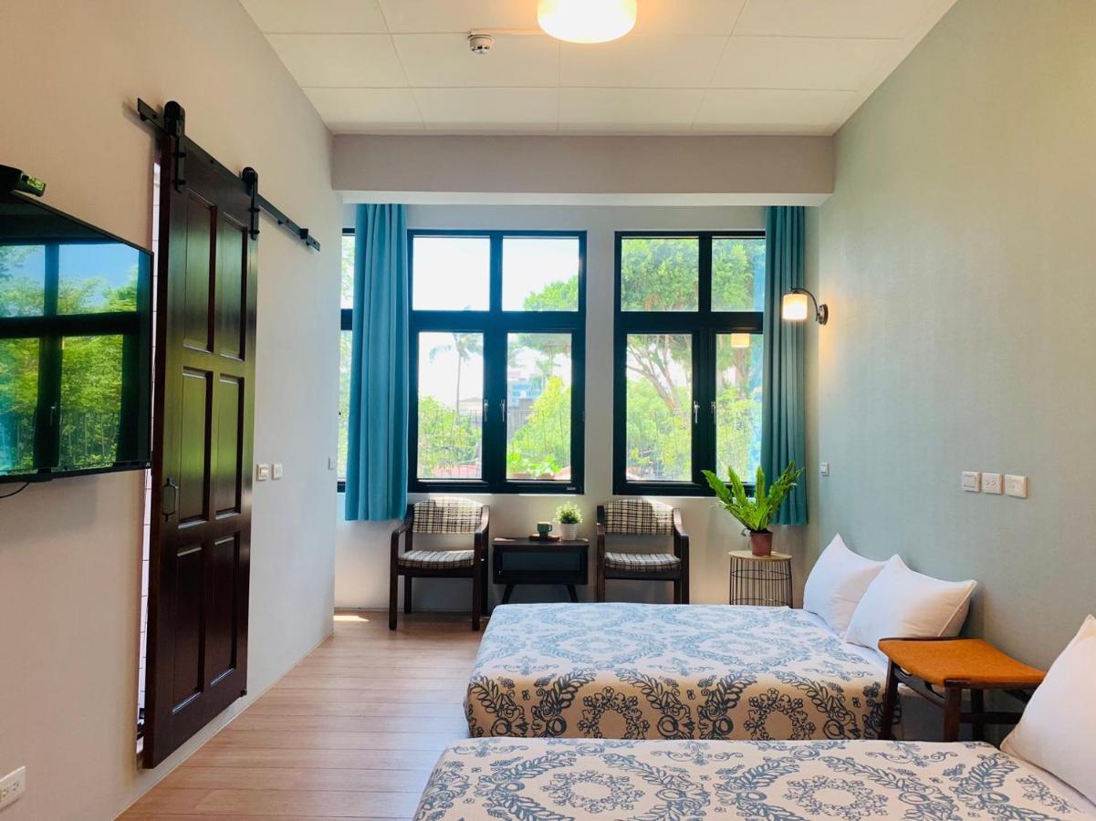 Oyaji Guesthouse-依人數床位數計價開放房型 Тайнан Екстериор снимка