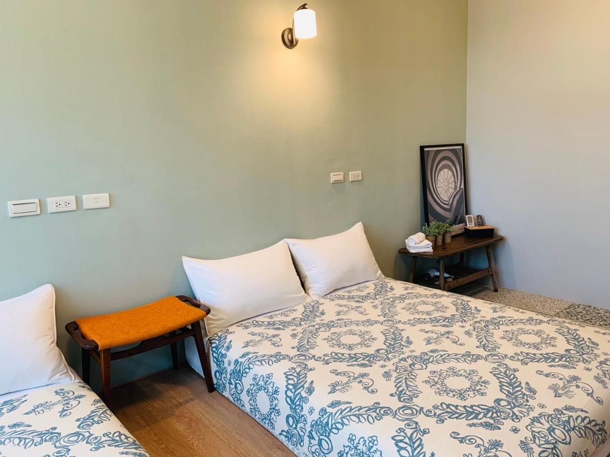 Oyaji Guesthouse-依人數床位數計價開放房型 Тайнан Екстериор снимка